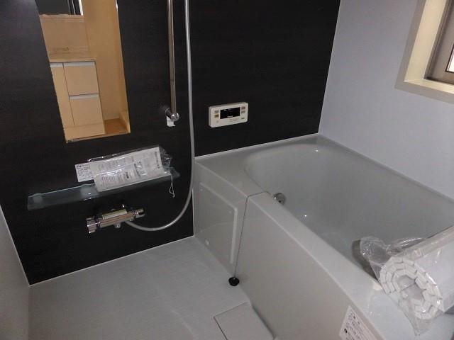 バス・シャワールーム　風呂