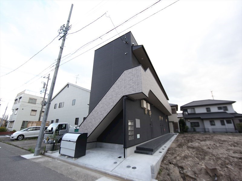 建物外観　外観　デザイナーズ　光インターネット無料