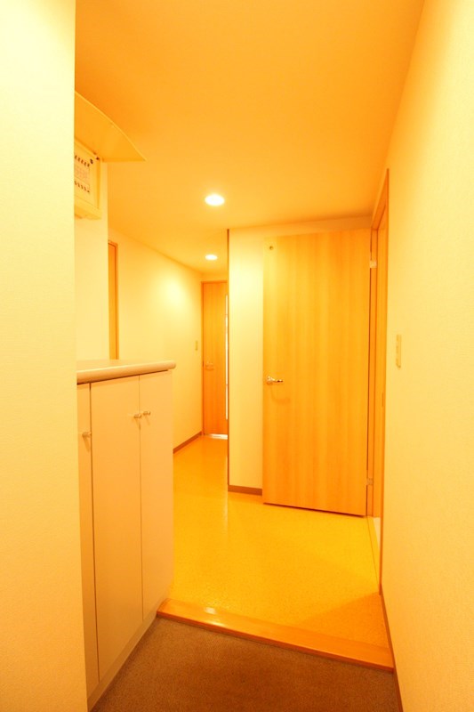 玄関　ゆとりある玄関スペース