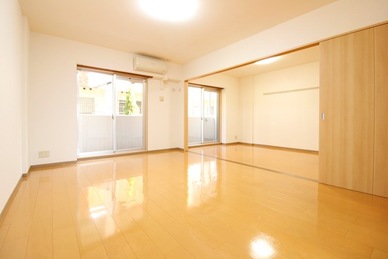 居室・リビング　リビング～洋室6.2帖