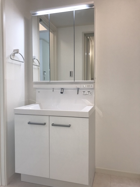 洗面設備　同仕様