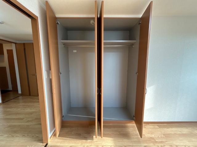 収納　6.3帖洋室収納