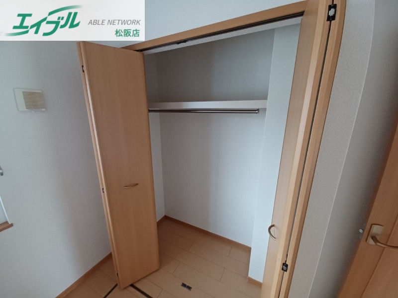 収納　同物件別室反転タイプ画像