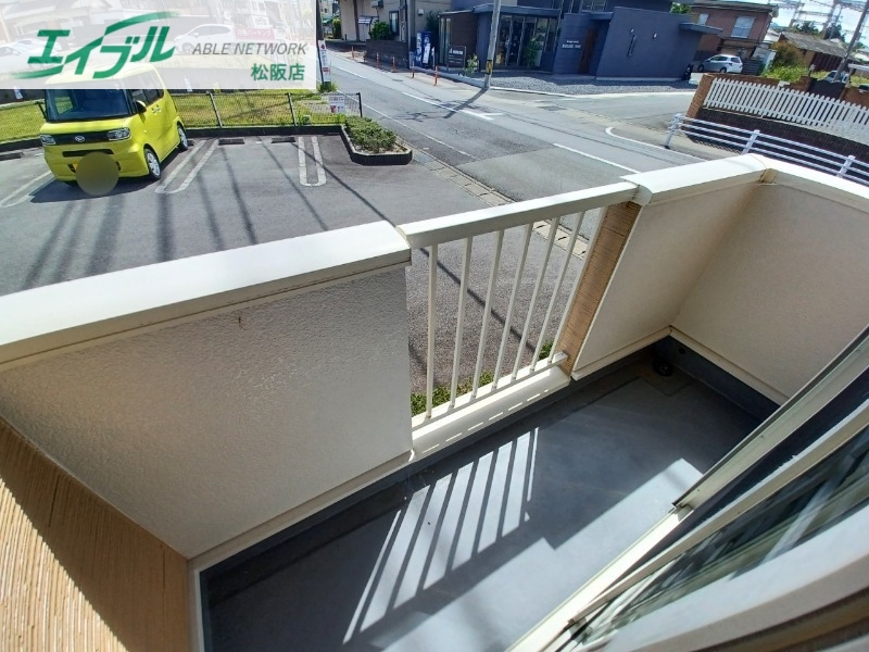 バルコニー　同物件別室反転タイプ画像