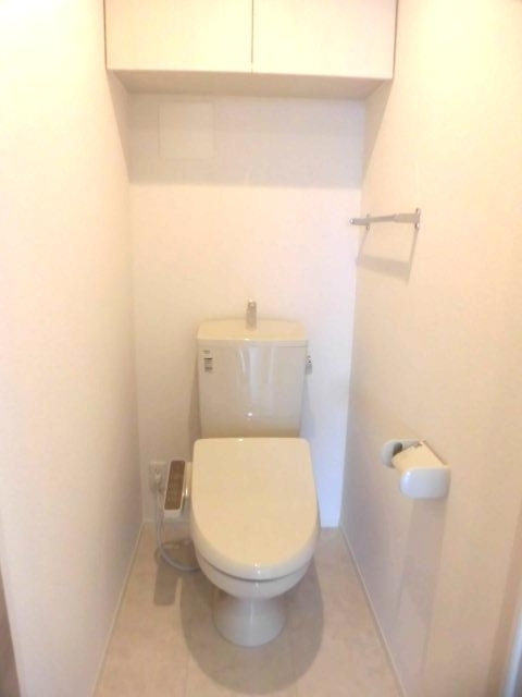 トイレ　Ａ２０７　温水洗浄暖房便座