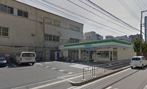 コンビニ　ファミリーマート海老江一丁目店（コンビニ）まで320m