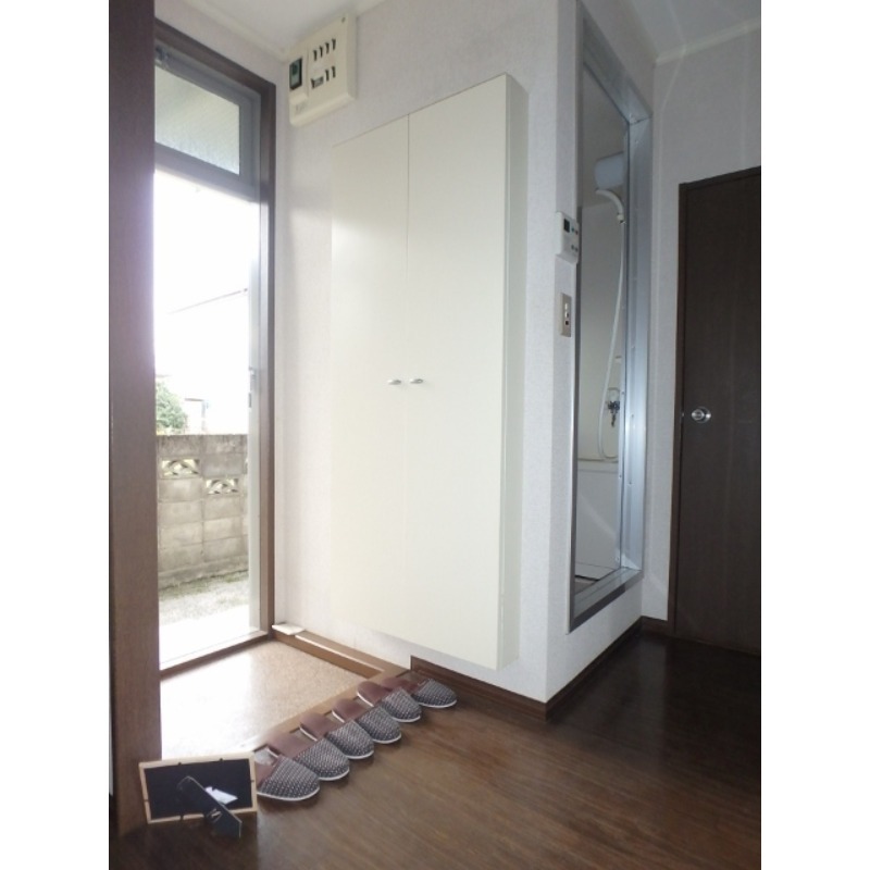 玄関　図面と現状に相違がある場合には現状を優先