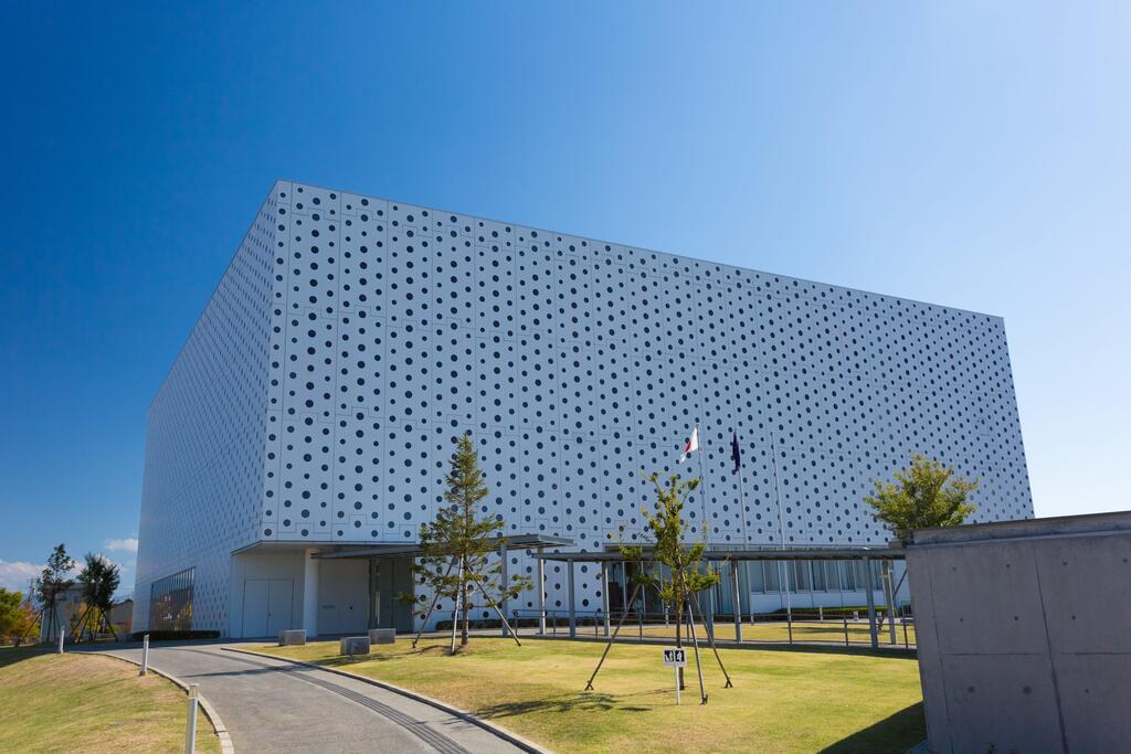 図書館　金沢海みらい図書館（図書館）まで1389m