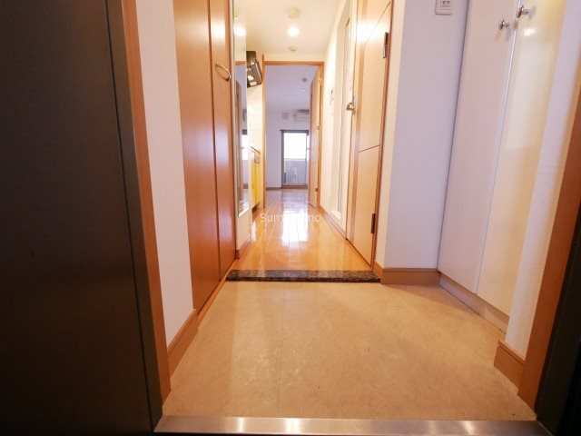 玄関　シンプルで使いやすい玄関です