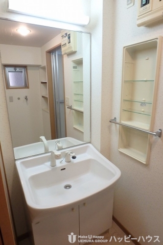 洗面設備　同系統の別部屋になります。現状を優先します。