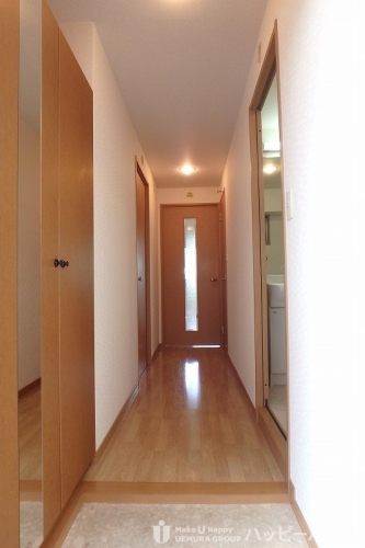 玄関　同系統の別部屋になります。現状を優先します。