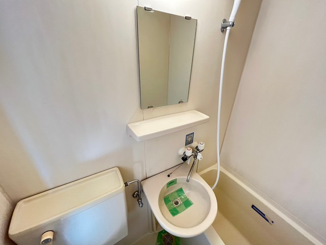 洗面設備　※別のお部屋の写真です。