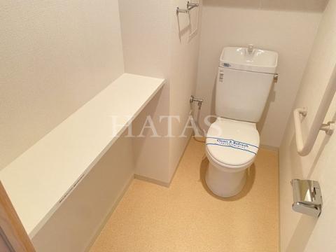 トイレ　同物件別部屋です。