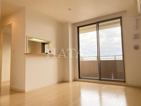 居室・リビング　同物件別部屋です。