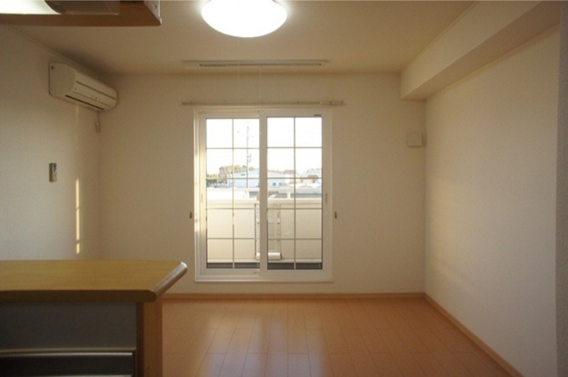 居室・リビング　図面と現状に相違がある場合には現状を優先