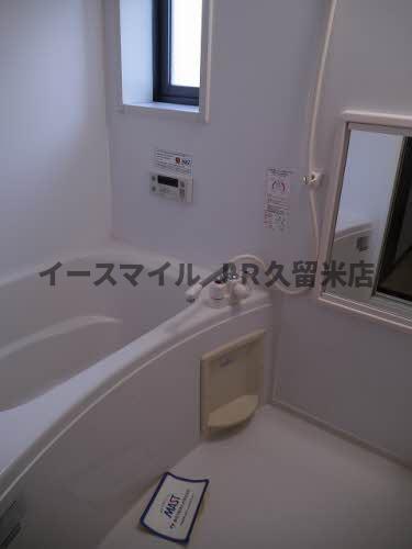 バス・シャワールーム　落ち着いた空間のお風呂です