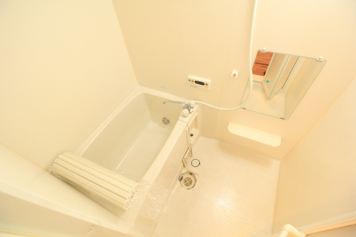 バス・シャワールーム　追い炊き・浴室乾燥機付き☆