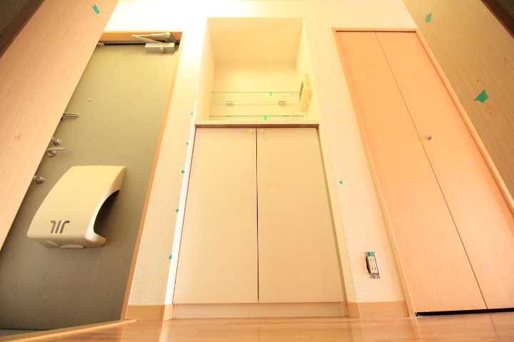 玄関　シューズボックス付き☆