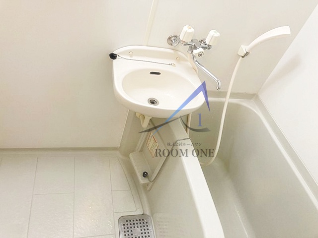 バス・シャワールーム　お風呂です。