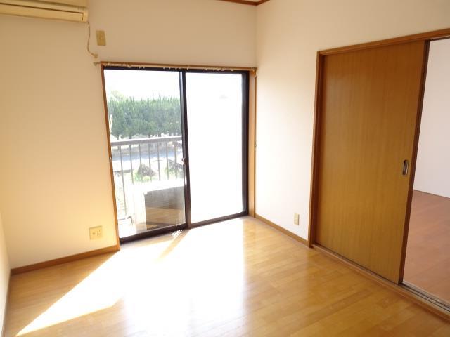 居室・リビング　洋室