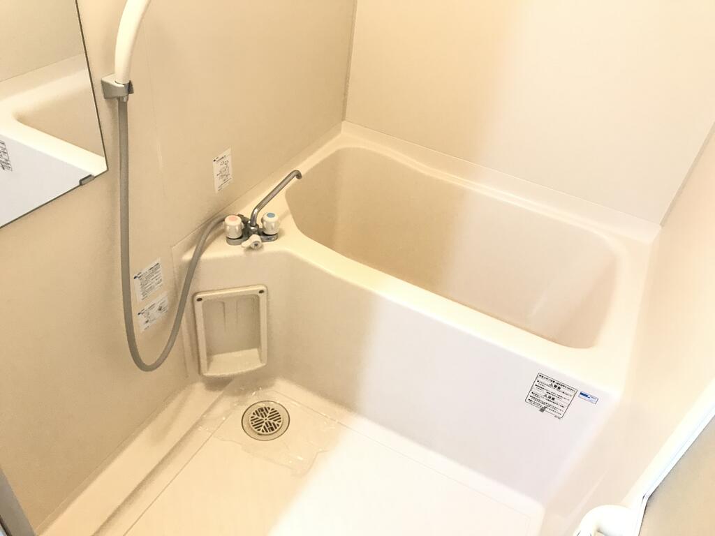 バス・シャワールーム　※同建物１階中部屋写真です。ご参考下さい。