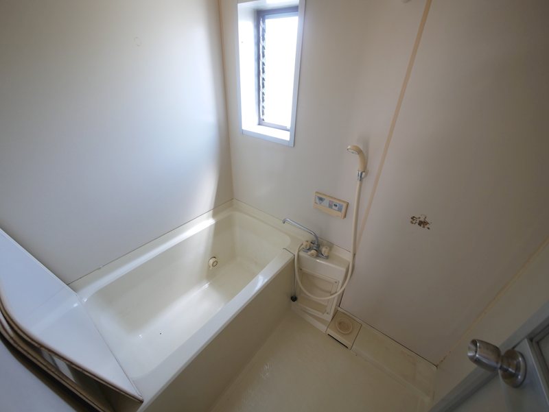 バス・シャワールーム　シャワー・追い焚き機能