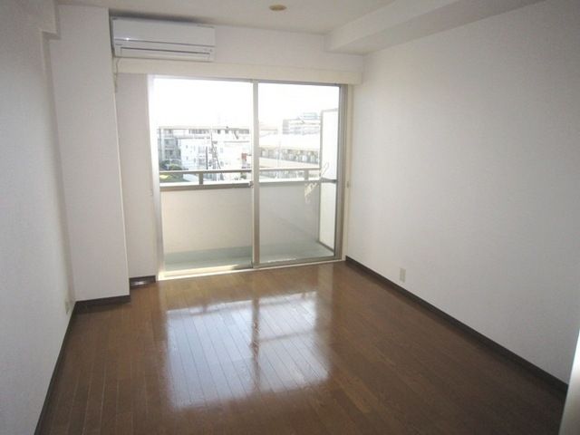 居室・リビング　※別部屋参考