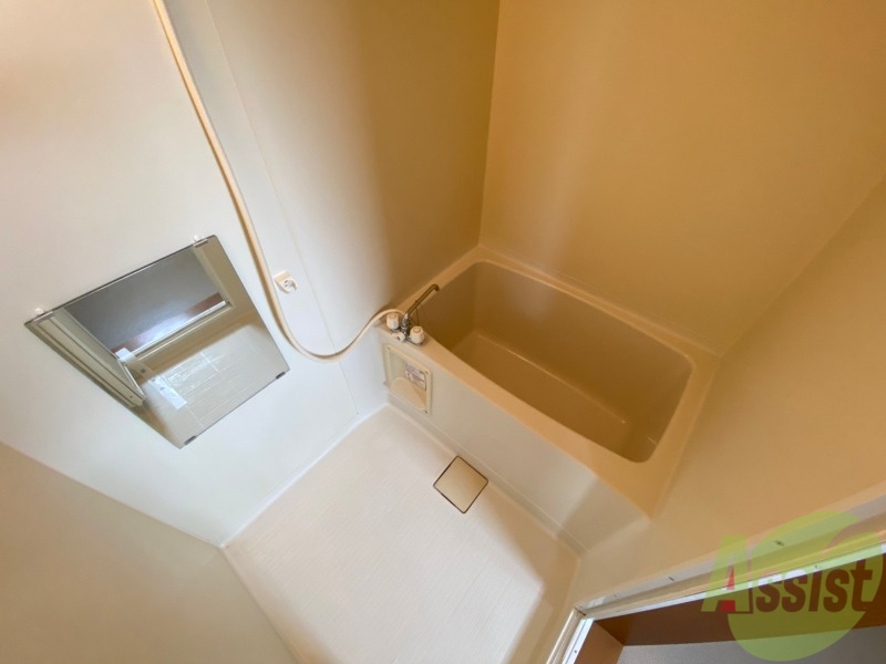 バス・シャワールーム　疲れを癒すには湯船でゆっくりするのが良いですよ。