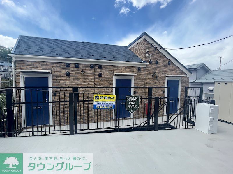 建物外観　レンガ調のおしゃれな外観♪