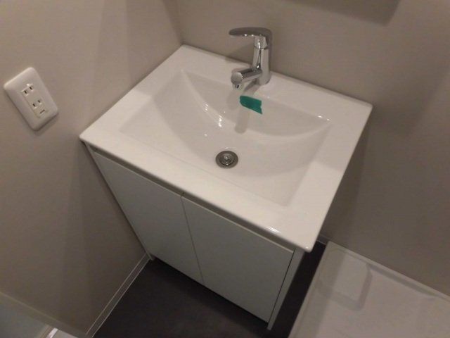 洗面設備　独立洗面台です。