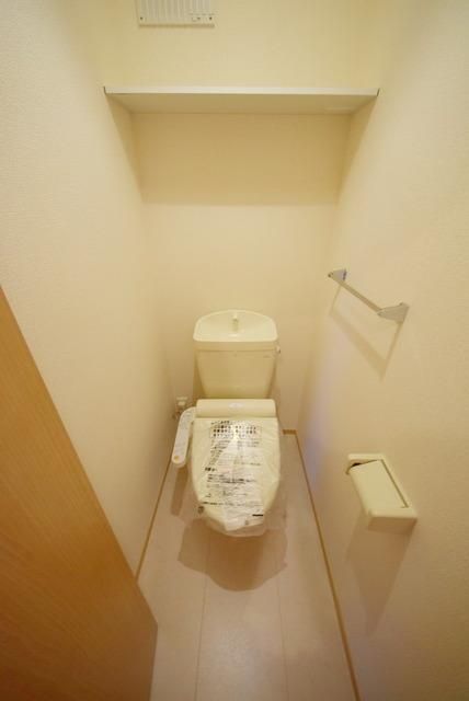 トイレ　ウォシュレット付きです♪