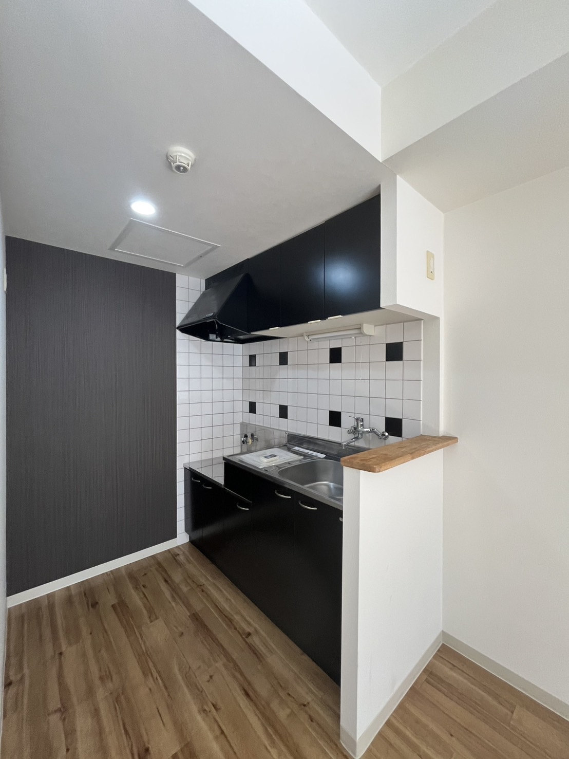 キッチン　※他号室のお写真です。