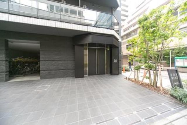 エントランス　清潔なエントランスです