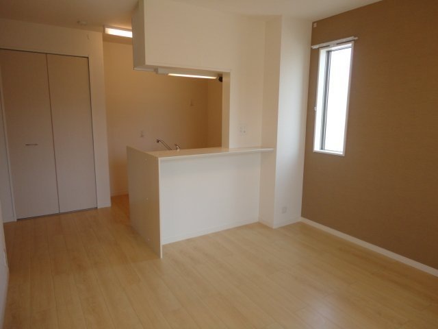 居室・リビング　掲載写真は空室の一例です。実際のお部屋と仕様等が異なる場合、