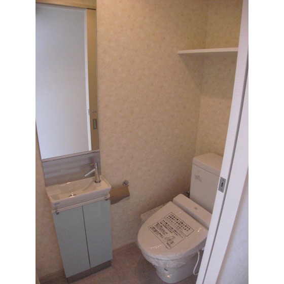 トイレ　※別部屋画像のため現状優先