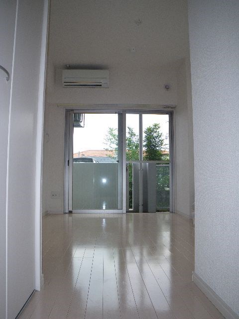 居室・リビング　※同物件別部屋参考画像