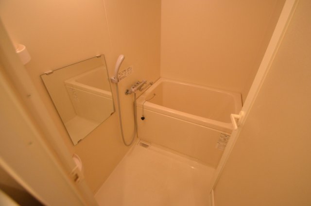 バス・シャワールーム　バスルーム