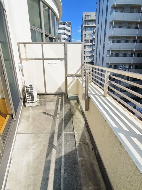 バルコニー　♪大きなバルコニー付き♪