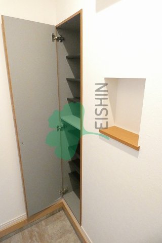 玄関　下駄箱もしっかりついてます！