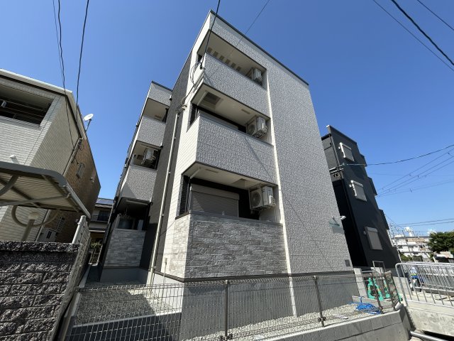 建物外観　建設中