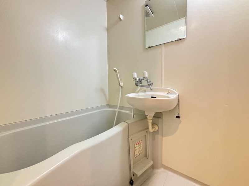 バス・シャワールーム　別号室イメージ