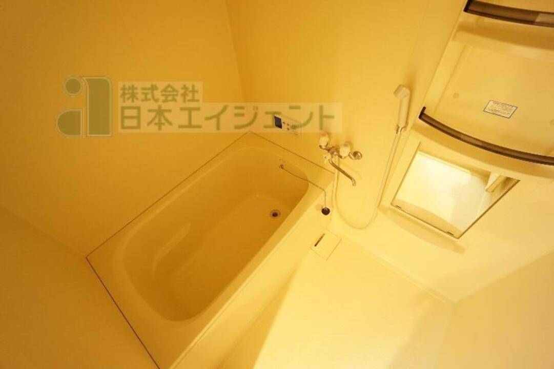 バス・シャワールーム　浴室