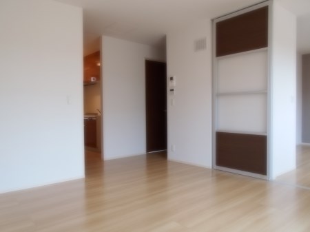 居室・リビング　きれいで明るい室内です。