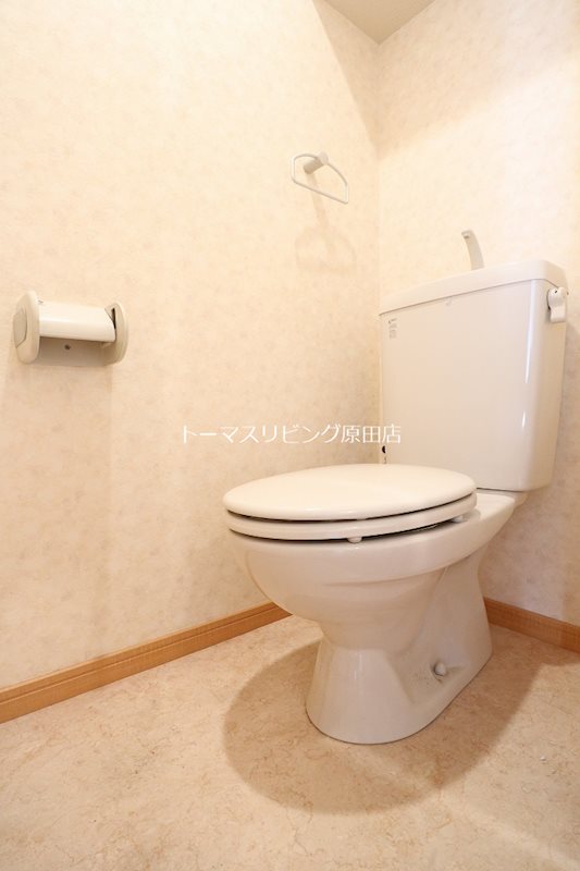 トイレ　・同型参考写真