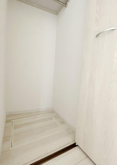 収納　別部屋参考写真