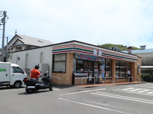 コンビニ　セブンイレブン 静岡沓谷6丁目店（コンビニ）まで130m