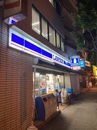 コンビニ　ローソン千駄ヶ谷二丁目店（コンビニ）まで109m