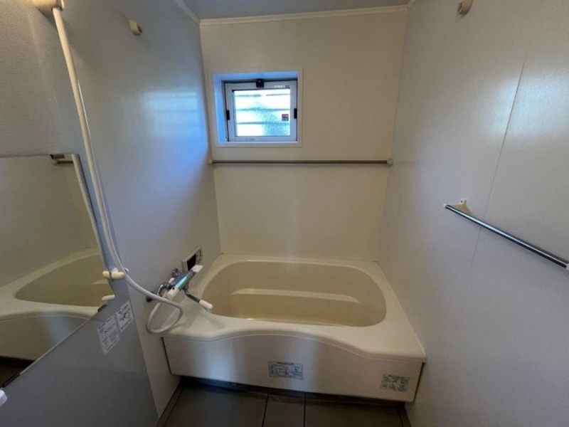 バス・シャワールーム　図面と現状に相違がある場合には現状を優先