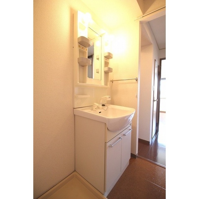 洗面設備　洗髪洗面台