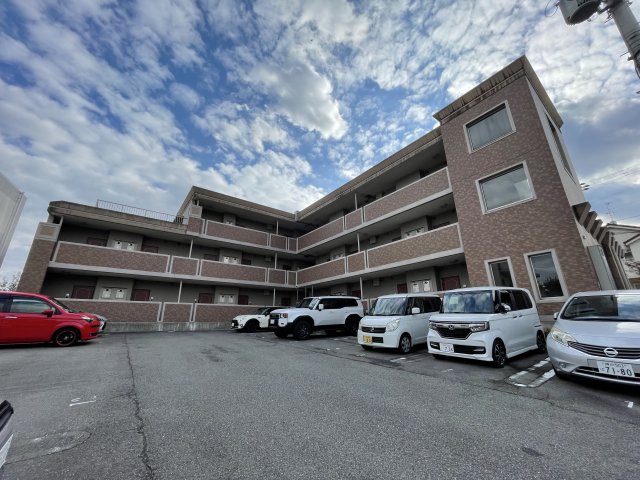 建物外観　建物外観を気になさる方へ、見た目の良い物件です